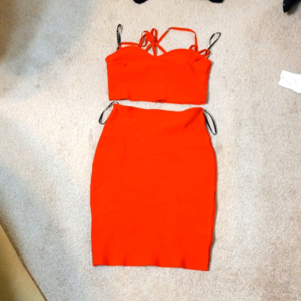 Red stretch skirt